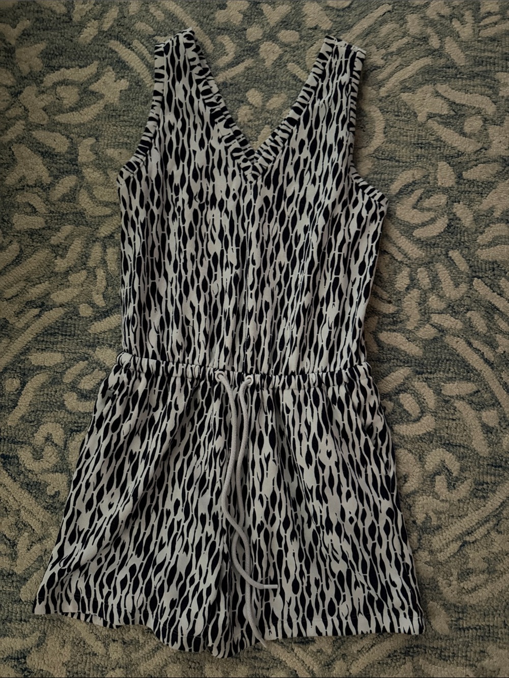 Lou & Grey Blue and White Printed V-Neck Romper